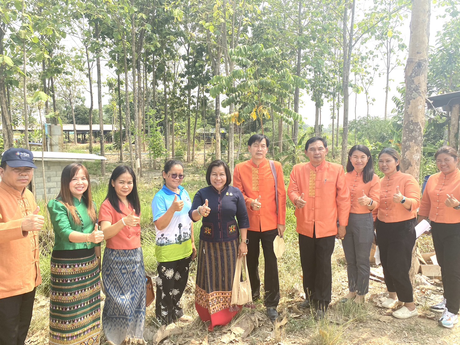 พช.สุโขทัย ให้การต้อนรับผู้ตรวจราชการกรมการพัฒนาชุมชน นางนวลจันทร์ ศรีมงคล ในโอกาสลงพื้นที่ตรวจติดตามผลปฏิบัติราชการ ตามนโยบายของรัฐบาล ภารกิจเร่งด่วนของกระทรวงมหาดไทย กรมการพัฒนาชุมชน ตามประเด็นตรวจราชการประจำเดือนเมษายน 2566 ในพื้นที่จังหวัดสุโขทัย