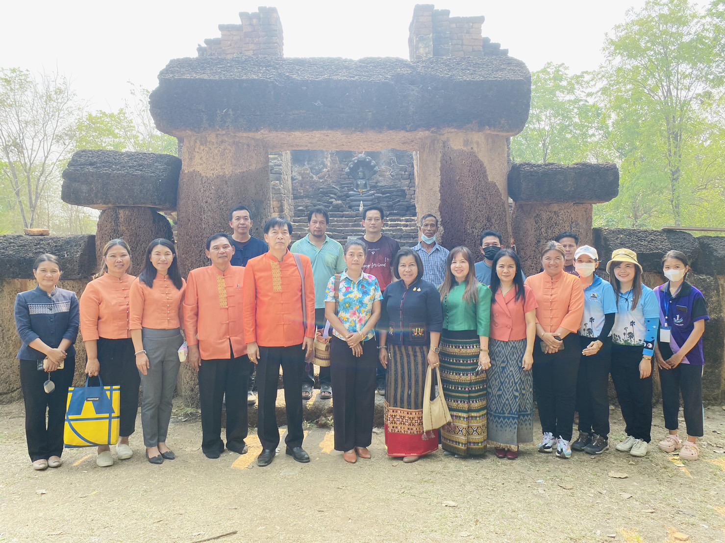 พช.สุโขทัย ให้การต้อนรับผู้ตรวจราชการกรมการพัฒนาชุมชน นางนวลจันทร์ ศรีมงคล ในโอกาสลงพื้นที่ตรวจติดตามผลปฏิบัติราชการ ตามนโยบายของรัฐบาล ภารกิจเร่งด่วนของกระทรวงมหาดไทย กรมการพัฒนาชุมชน ตามประเด็นตรวจราชการประจำเดือนเมษายน 2566 ในพื้นที่จังหวัดสุโขทัย