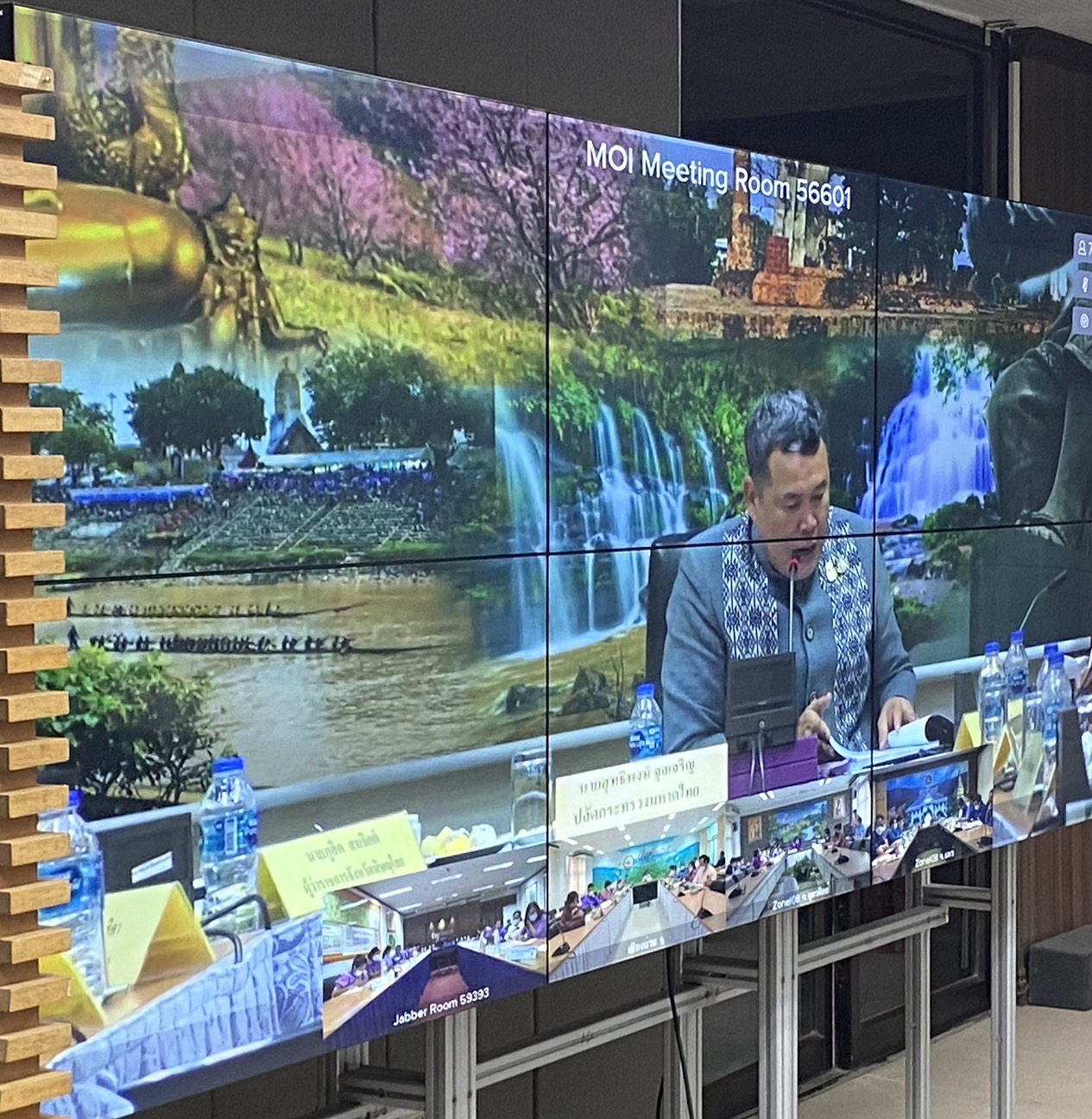 ✨ปลัด มท. ประชุมขับเคลื่อนและติดตามนโยบายรัฐบาล และภารกิจสำคัญของปลัดกระทรวงมหาดไทยทั่วประเทศ ปลุกพลังทุกจังหวัดนำ Soft Power เผยแพร่อัตลักษณ์ ดึงดูดนักท่องเที่ยวเพื่อกระตุ้นเศรษฐกิจฐานราก สร้างคุณภาพชีวิตที่ดีให้กับประชาชนอย่างยั่งยืน✨