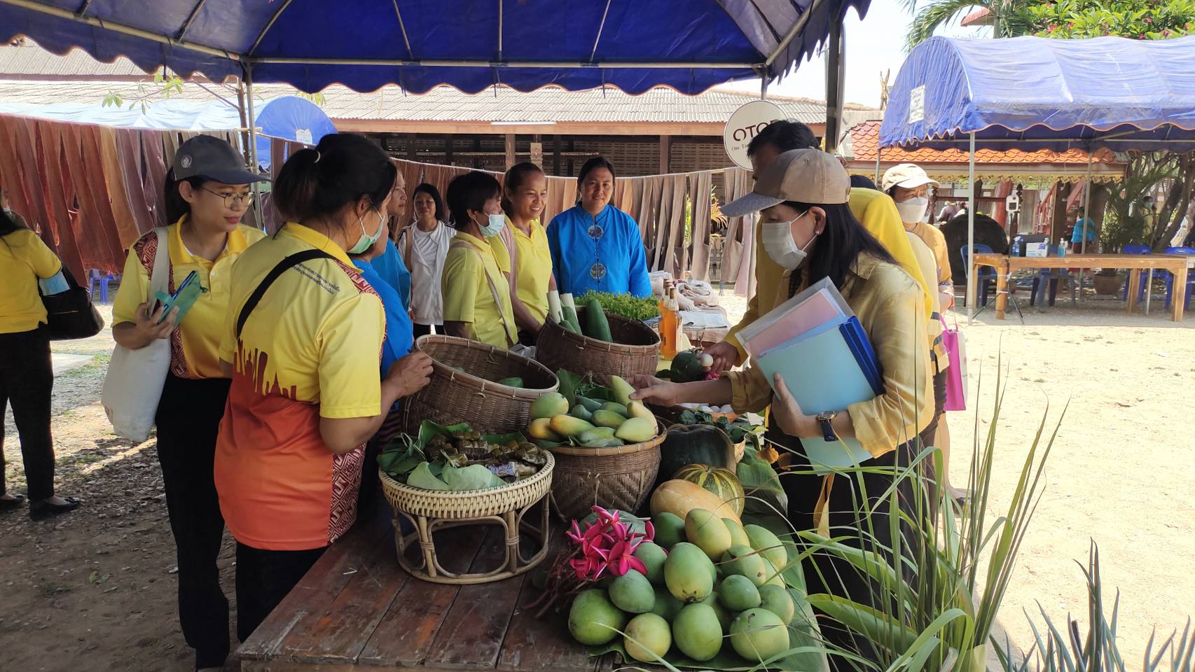 การคัดสรรกิจกรรมหมู่บ้านเศรษฐกิจพอเพียง “อยู่เย็น เป็นสุข” ตำบลเข้มแข็งตามหลักปรัชญาของเศรษฐกิจพอเพียง และกิจกรรมพัฒนาชุมชนดีเด่น ประจำปี 2566