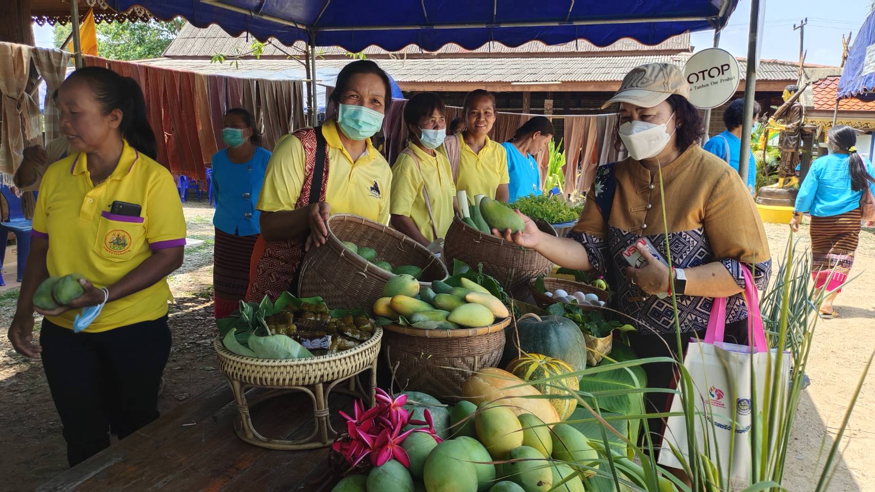 การคัดสรรกิจกรรมหมู่บ้านเศรษฐกิจพอเพียง “อยู่เย็น เป็นสุข” ตำบลเข้มแข็งตามหลักปรัชญาของเศรษฐกิจพอเพียง และกิจกรรมพัฒนาชุมชนดีเด่น ประจำปี 2566