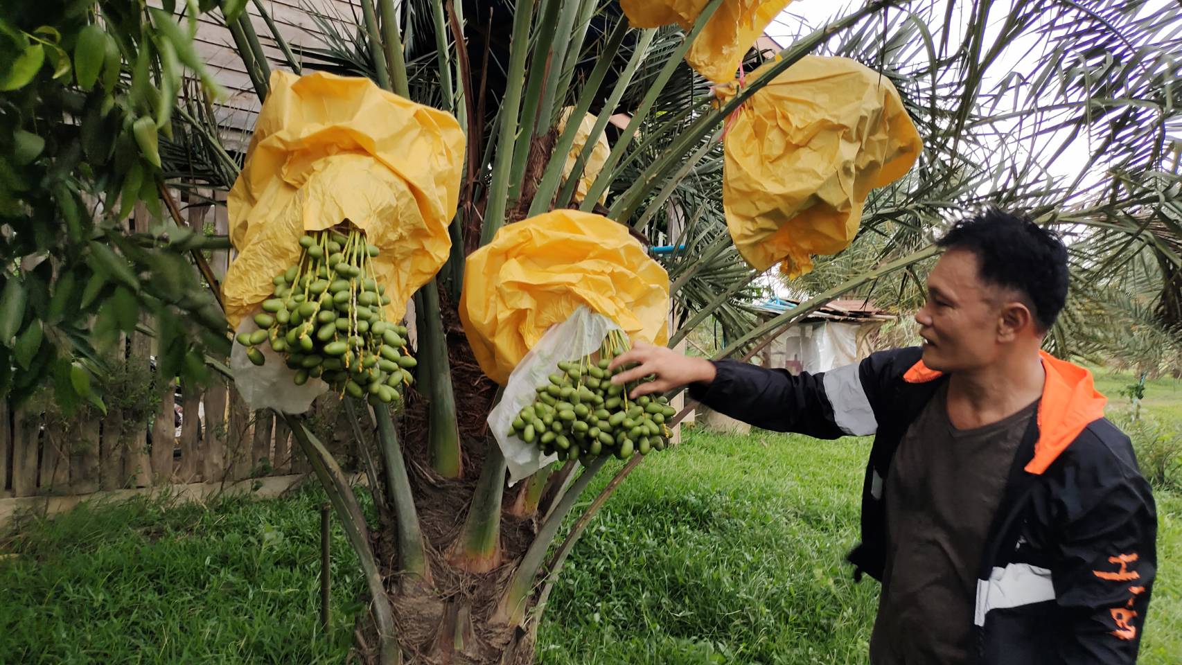 การคัดสรรกิจกรรมพัฒนาชุมชนดีเด่น ประจำปี 2566 อำเภอทุ่งเสลี่ยม