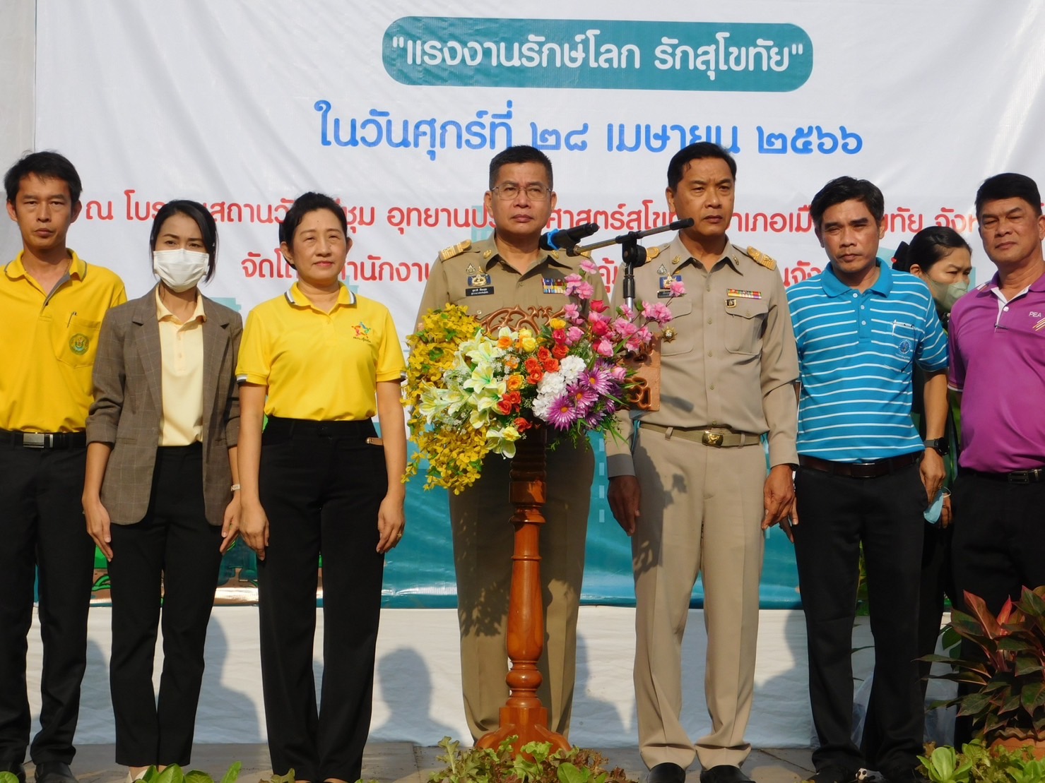 พช.สุโขทัย ร่วมกิจกรรมวันแรงงานแห่งชาติจังหวัดสุโขทัย ประจำปี 2566 “แรงงานรักษ์โลก รักสุโขทัย”