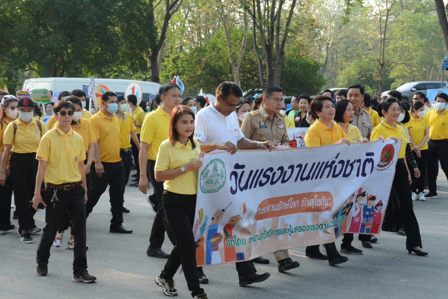 พช.สุโขทัย ร่วมกิจกรรมวันแรงงานแห่งชาติจังหวัดสุโขทัย ประจำปี 2566 “แรงงานรักษ์โลก รักสุโขทัย”