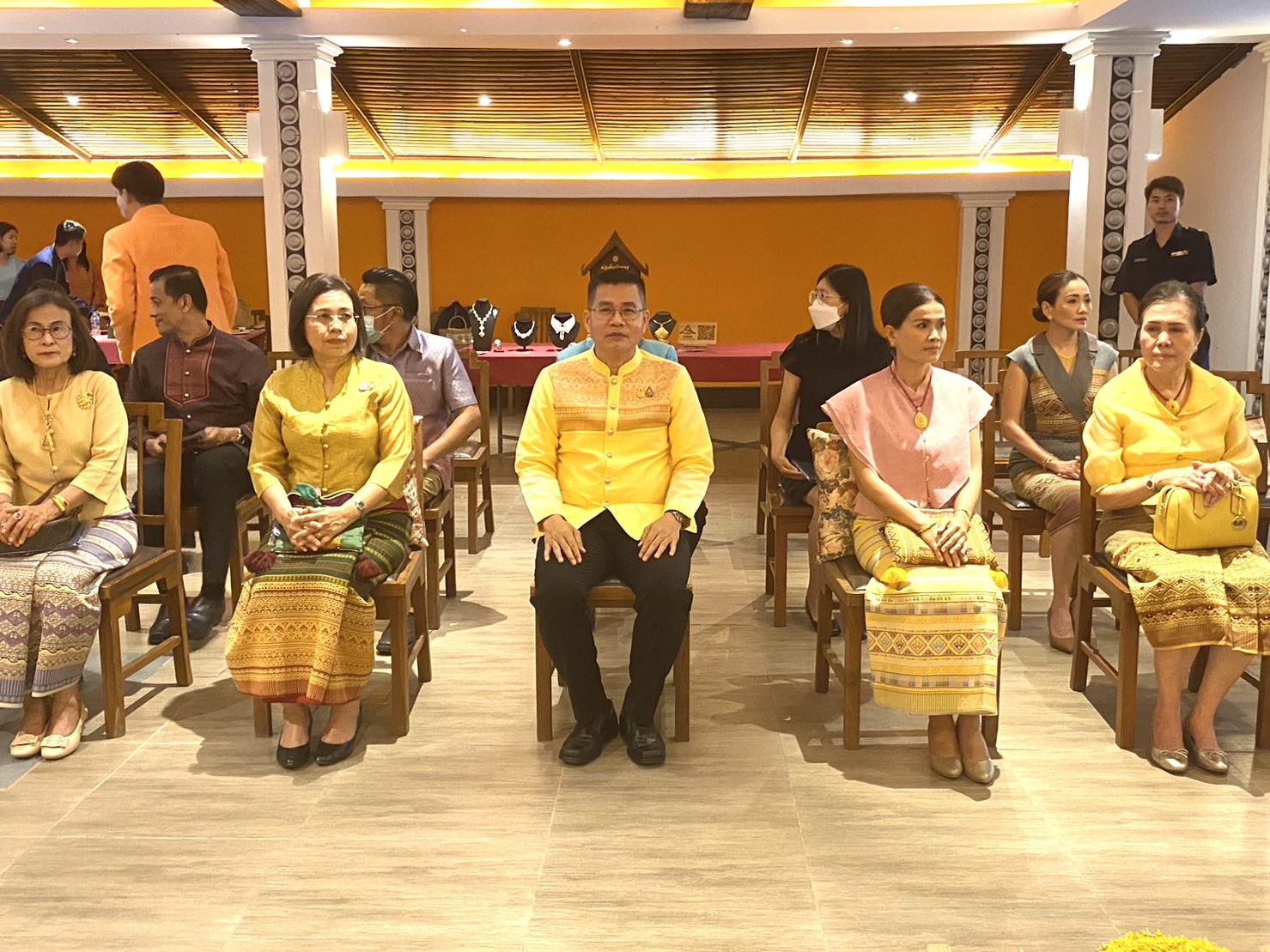 “มหกรรมมนต์เสน่ห์ผ้าทอ 9 ลาย สืบสานอัตลักษณ์เมืองแห่งรุ่งอรุณและ OTOP Premium จังหวัดสุโขทัย”