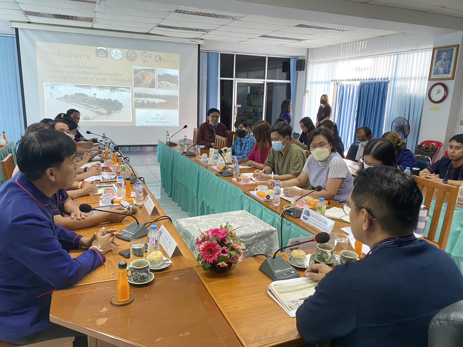 พช.สุโขทัย ยินดีต้อนรับการติดตามความก้าวหน้าการดำเนินการโครงการโคก หนอง นา พัฒนาชุมชน ในพื้นที่จังหวัดสุโขทัย ของคณะผู้บริหารและเจ้าหน้าที่กรมการพัฒนาชุมชน