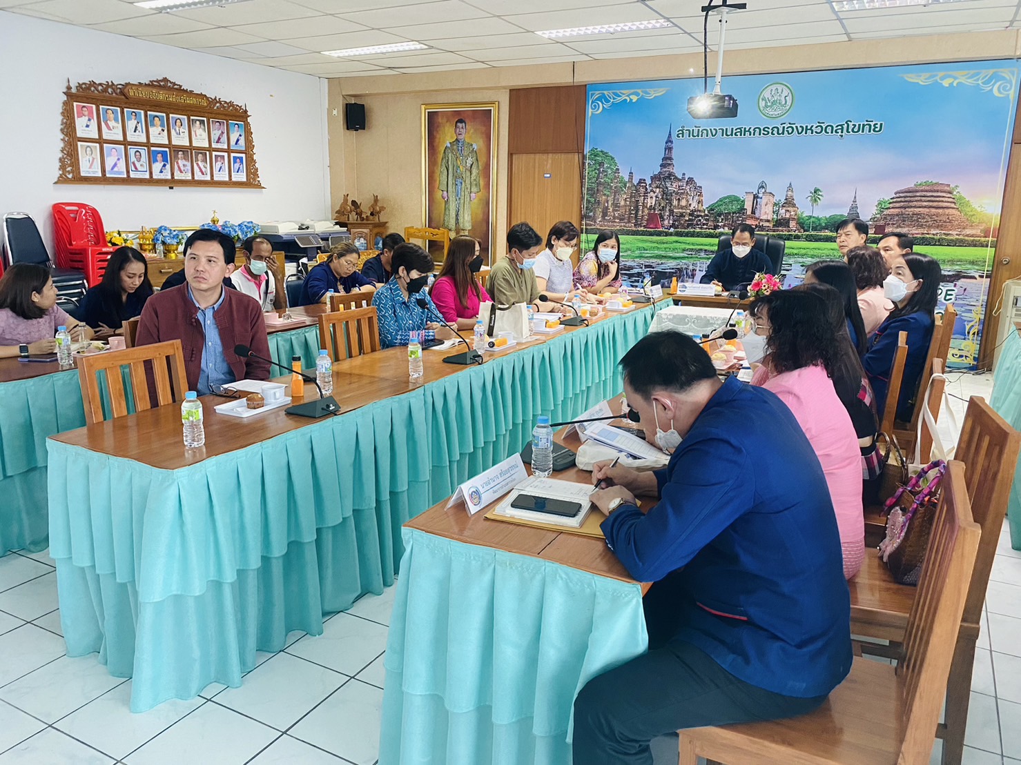 พช.สุโขทัย ยินดีต้อนรับการติดตามความก้าวหน้าการดำเนินการโครงการโคก หนอง นา พัฒนาชุมชน ในพื้นที่จังหวัดสุโขทัย ของคณะผู้บริหารและเจ้าหน้าที่กรมการพัฒนาชุมชน