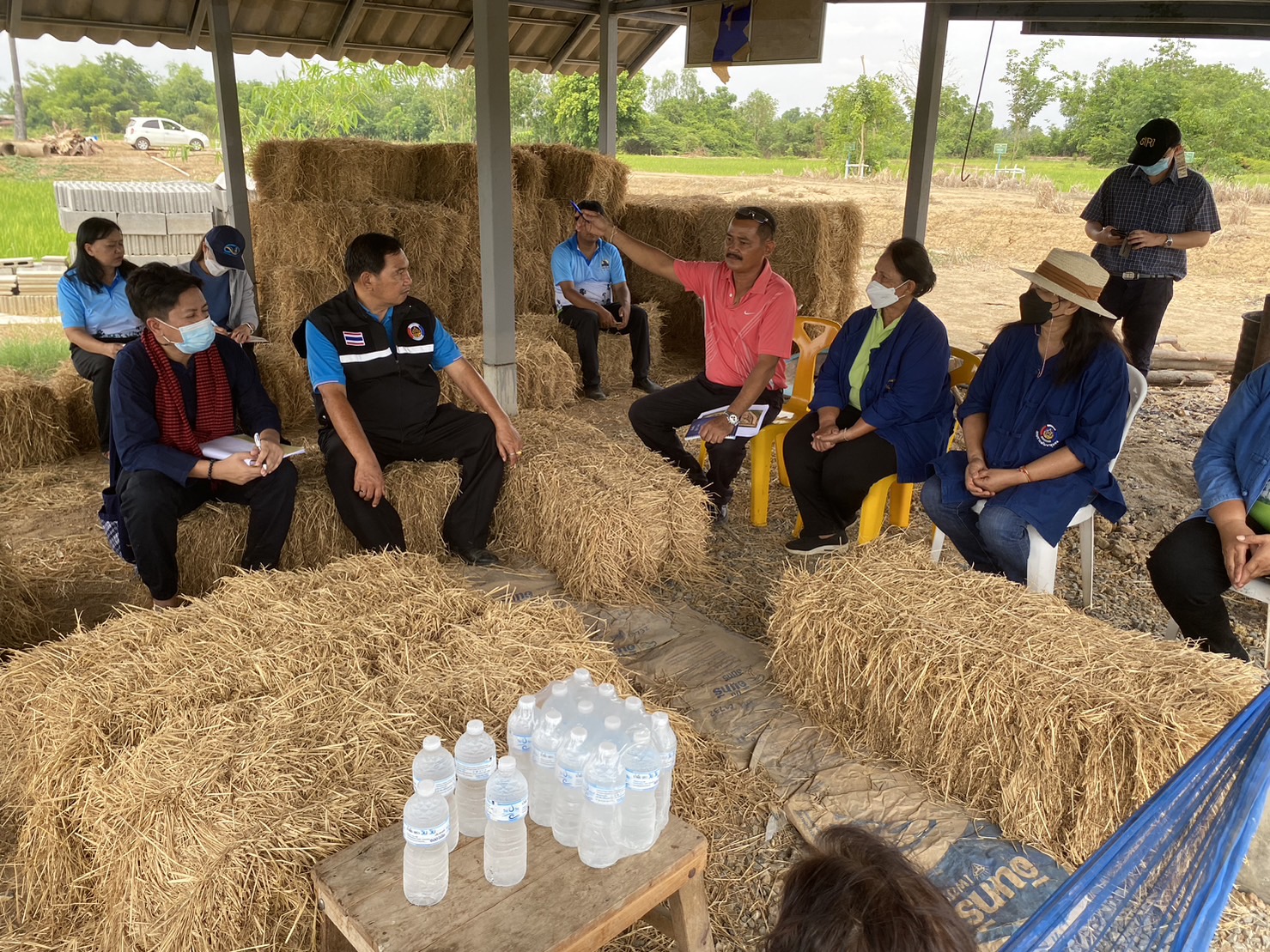 พช.สุโขทัย ลงพื้นที่ติดตามความก้าวหน้าการดำเนินการโครงการโคก หนอง นา พัฒนาชุมชน ในพื้นที่จังหวัดสุโขทัย ร่วมกับคณะผู้บริหารและเจ้าหน้าที่กรมการพัฒนาชุมชน