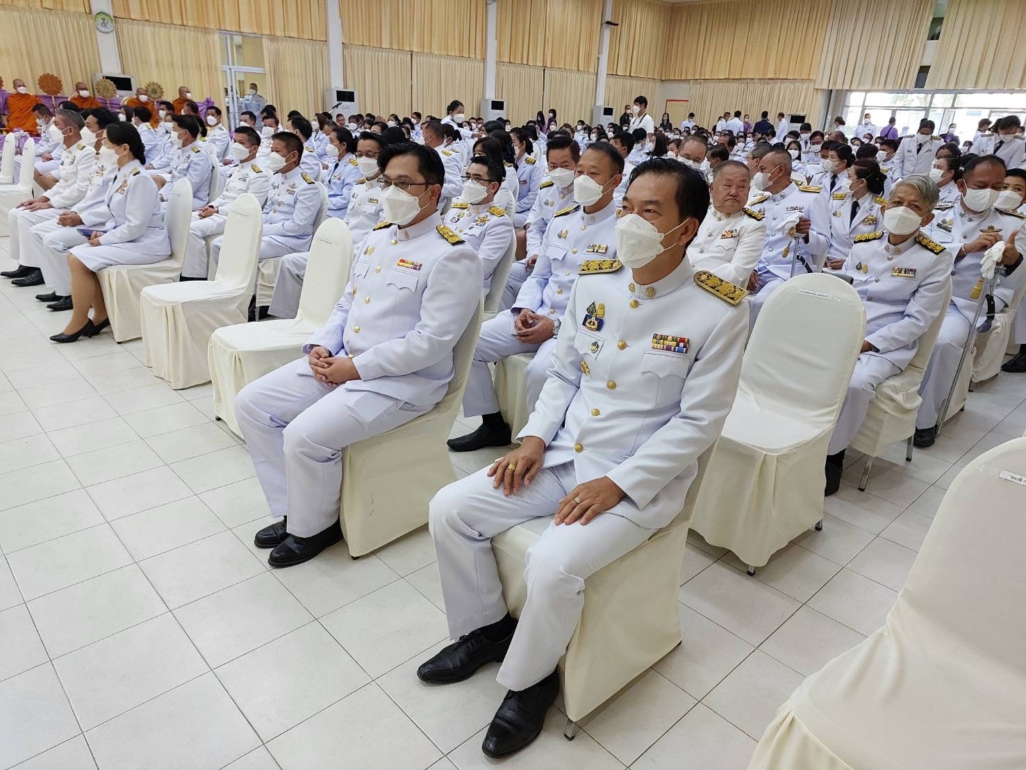 พช.สุโขทัย ร่วมพิธีทำบุญตักบาตรถวายพระราชกุศล เฉลิมพระเกียรติสมเด็จพระนางเจ้าฯ พระบรมราชินี