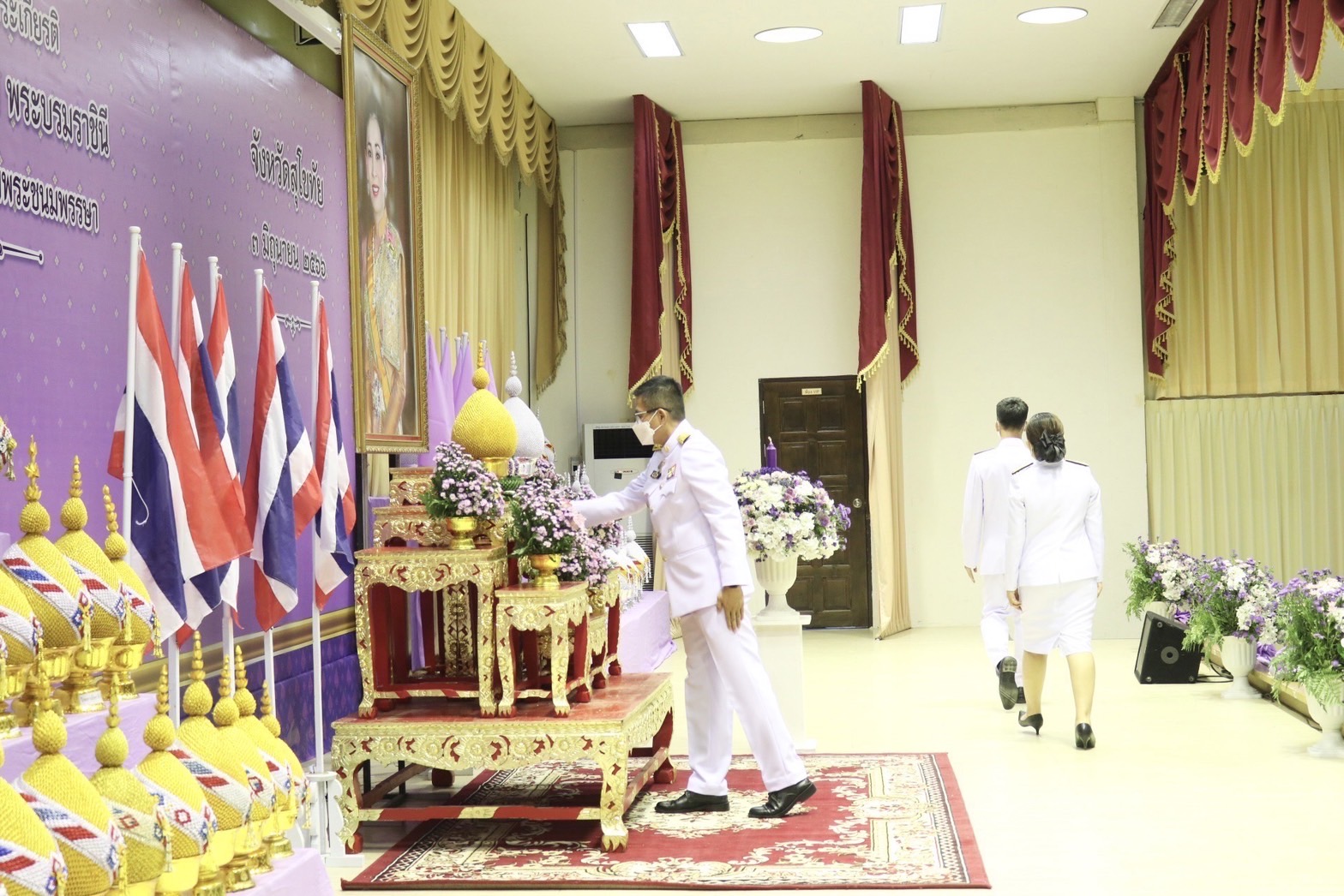 พช.สุโขทัย ร่วมพิธีถวายเครื่องราชสักการะ และพิธีถวายพระพรชัยมงคล สมเด็จพระนางเจ้าฯ พระบรมราชินี