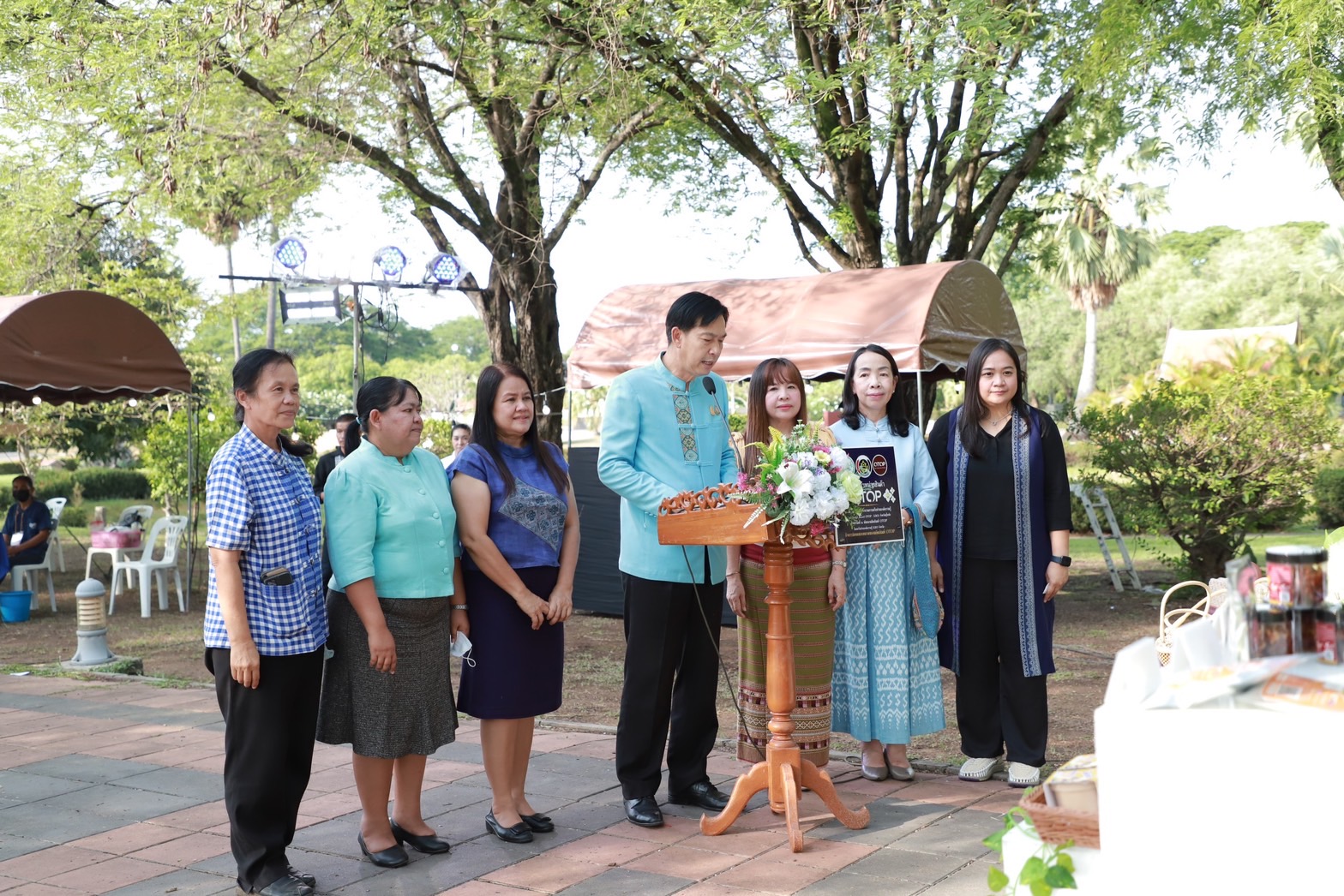 พช.สุโขทัย จัดกิจกรรมทดสอบตลาดของผลิตภัณฑ์ OTOP ที่ได้รับการพัฒนาตามโครงการส่งเสริมกระบวนการเครือข่ายองค์ความรู้ KBO (Knowledge-base OTOP)