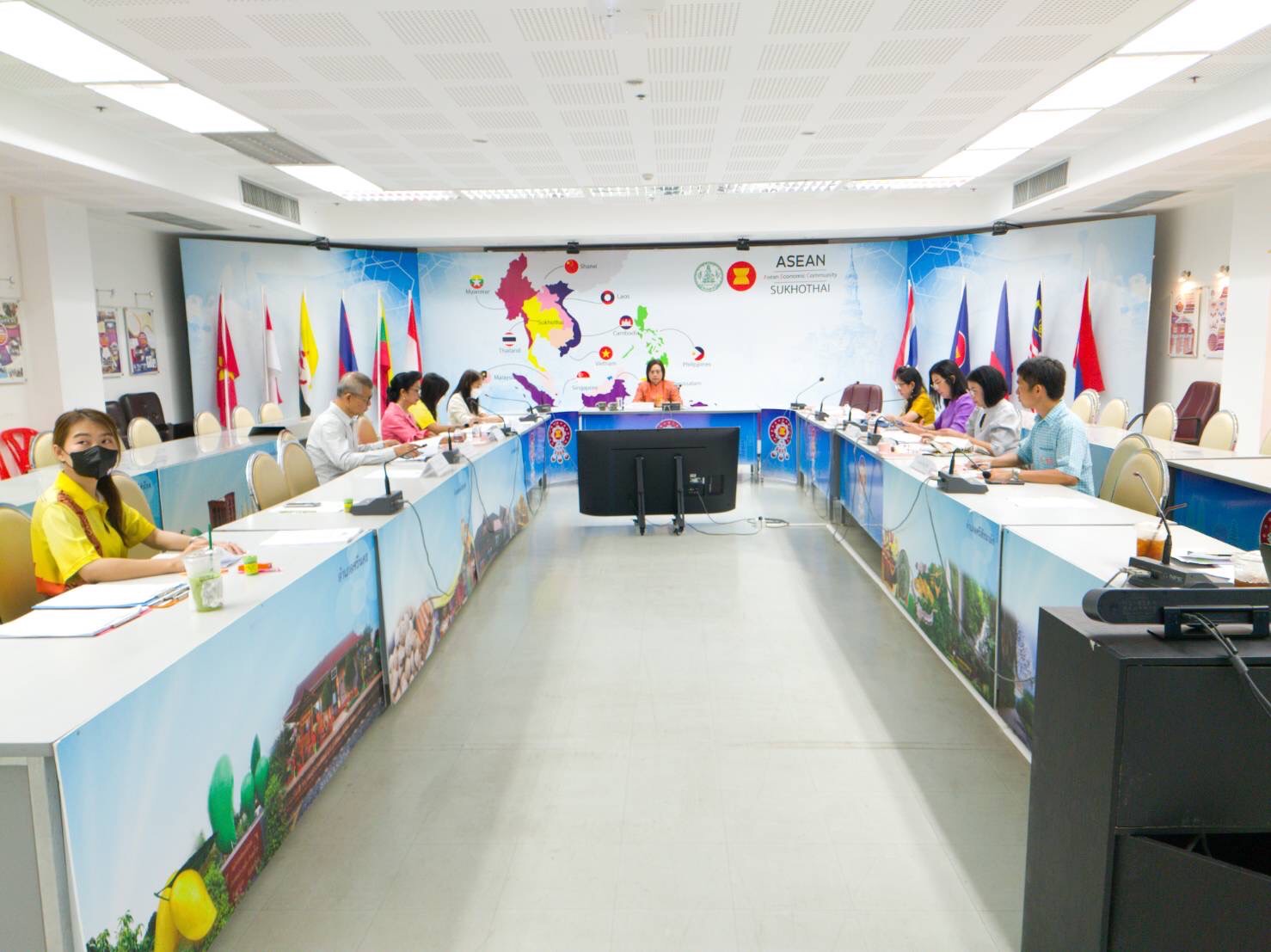 พช.สุโขทัย ประชุมคณะอนุกรรมการบริหารกองทุนพัฒนาบทบาทสตรีจังหวัดสุโขทัย ครั้งที่ 8/2566