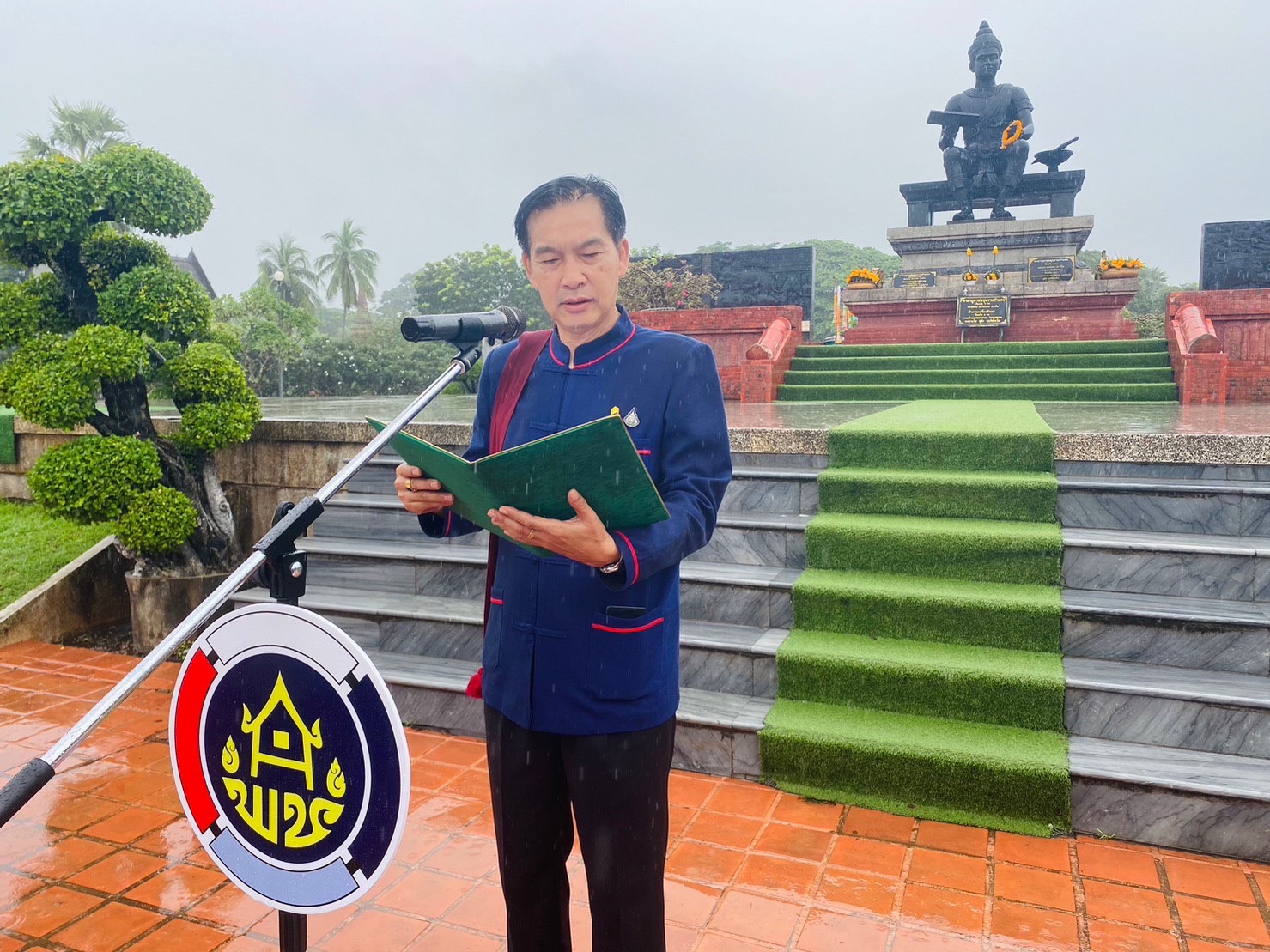 พช.สุโขทัย จัดใหญ่!! กิจกรรมเนื่องในโอกาสวันคล้ายวันก่อตั้งกรมการพัฒนาชุมชนครบรอบ 61 ปี