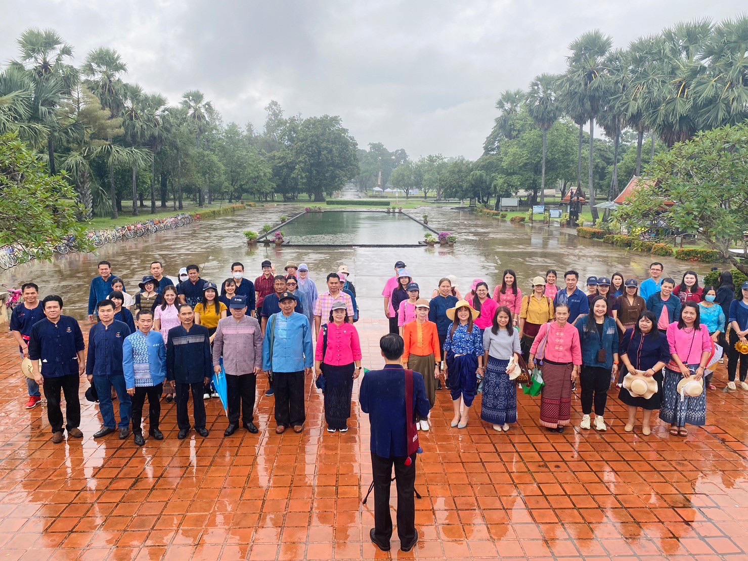 พช.สุโขทัย จัดใหญ่!! กิจกรรมเนื่องในโอกาสวันคล้ายวันก่อตั้งกรมการพัฒนาชุมชนครบรอบ 61 ปี