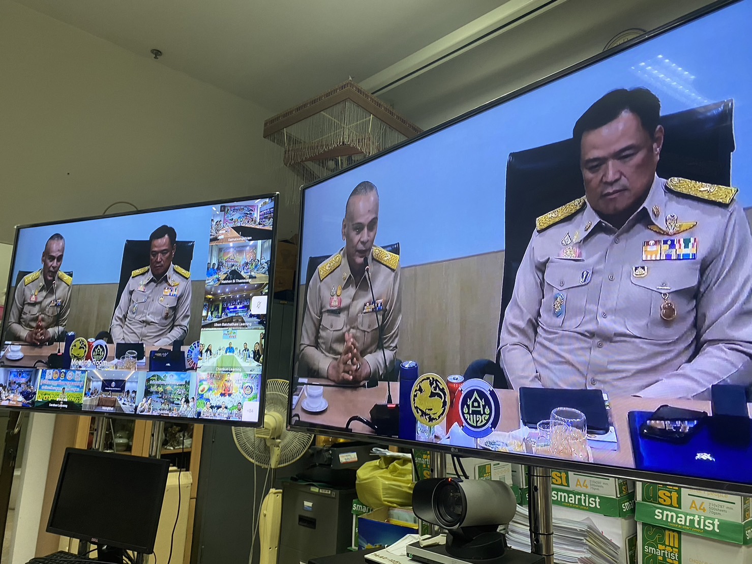 🙏พช.สุโขทัย ร่วมประชุมรับนโยบาย เนื่องในโอกาส มท.1 เยี่ยมกรมการพัฒนาชุมชน ย้ำคน พช. ต้องบำบัดทุกข์ บำรุงสุขให้พี่น้องประชาชน