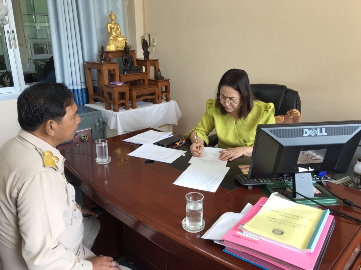 พช.สุโขทัย ประสานข้อมูลครอบครัวแรงงานจังหวัดสุโขทัยที่ไปทำงานในประเทศอิสราเอล