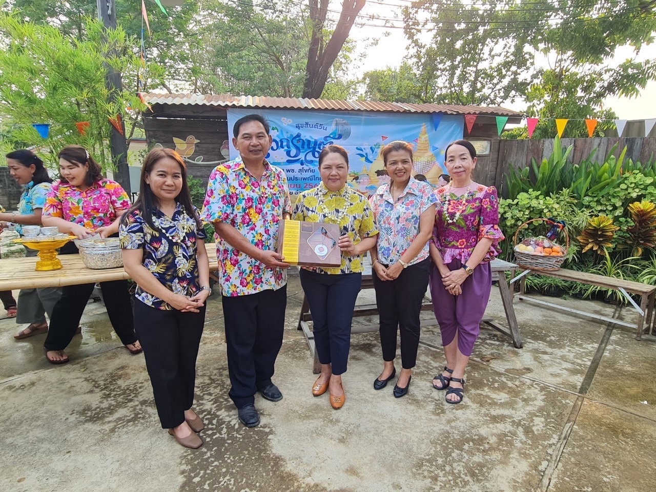 💦เย็นทั่วหล้า มหาสงกรานต์ เบิกบานสราญใจ พช.สุโขทัย Soft Power🎉