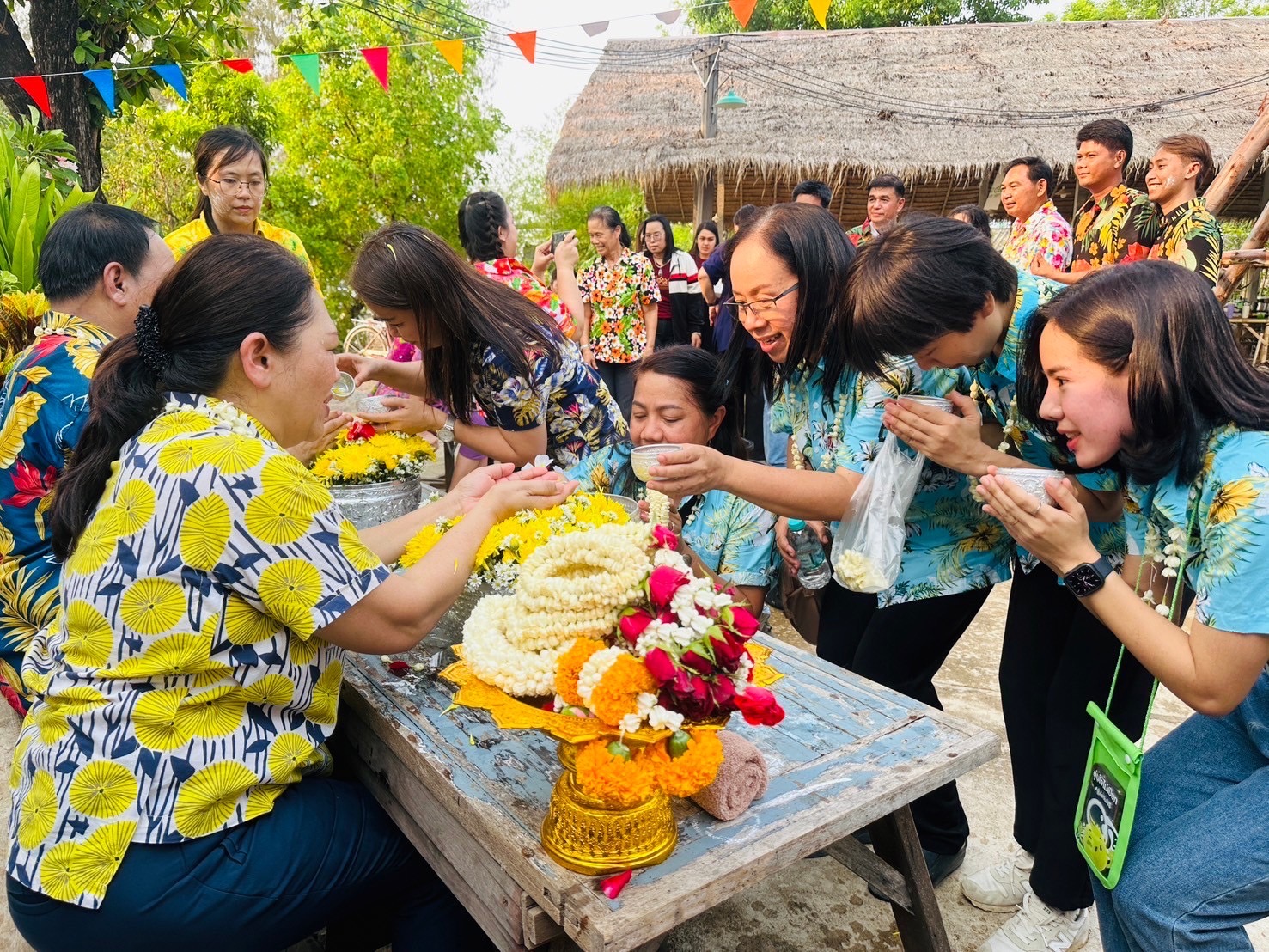 💦เย็นทั่วหล้า มหาสงกรานต์ เบิกบานสราญใจ พช.สุโขทัย Soft Power🎉