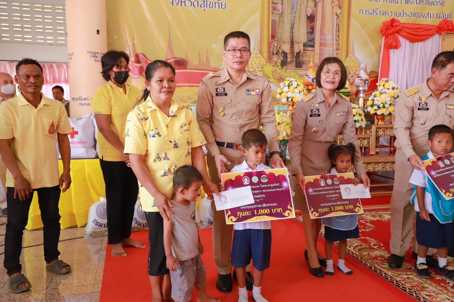 พช.สุโขทัย ร่วมกิจกรรมโครงการ “หน่วยบำบัดทุกข์ บำรุงสุข สร้างรอยยิ้มให้ประชาชน” จังหวัดเคลื่อนที่ ในพื้นที่อำเภอกงไกรลาศ