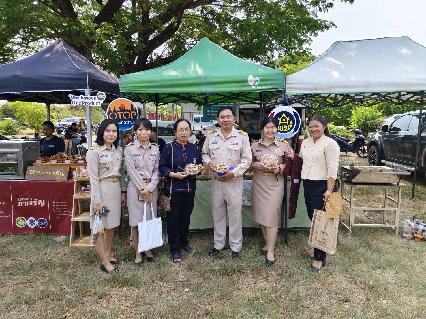 พช.สุโขทัย ร่วมกิจกรรมโครงการ “หน่วยบำบัดทุกข์ บำรุงสุข สร้างรอยยิ้มให้ประชาชน” จังหวัดเคลื่อนที่ ในพื้นที่อำเภอกงไกรลาศ