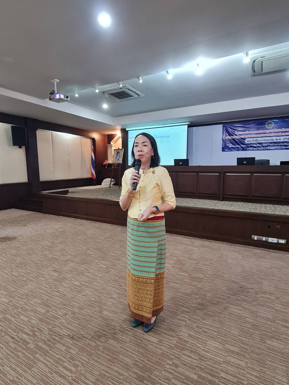 พัฒนาชุมชนสุโขทัยร่วมกับองค์การบริหารส่วนจังหวัดสุโขทัยขับเคลื่อนการดำเนินงานป้องกันและแก้ไขปัญหายาเสพติด