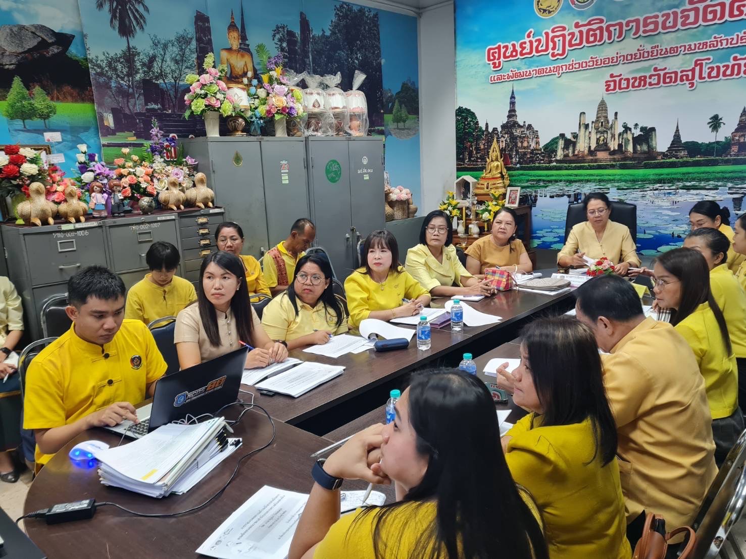 พช.สุโขทัย ให้การต้อนรับและนำเสนอข้อมูล ประเด็นการดำเนินการตามข้อเสนอแนะของสำนักงานการตรวจเงินแผ่นดิน โดยคณะติดตามฯ ของผู้บริหารกรมการพัฒนาชุมชน กระทรวงมหาดไทย