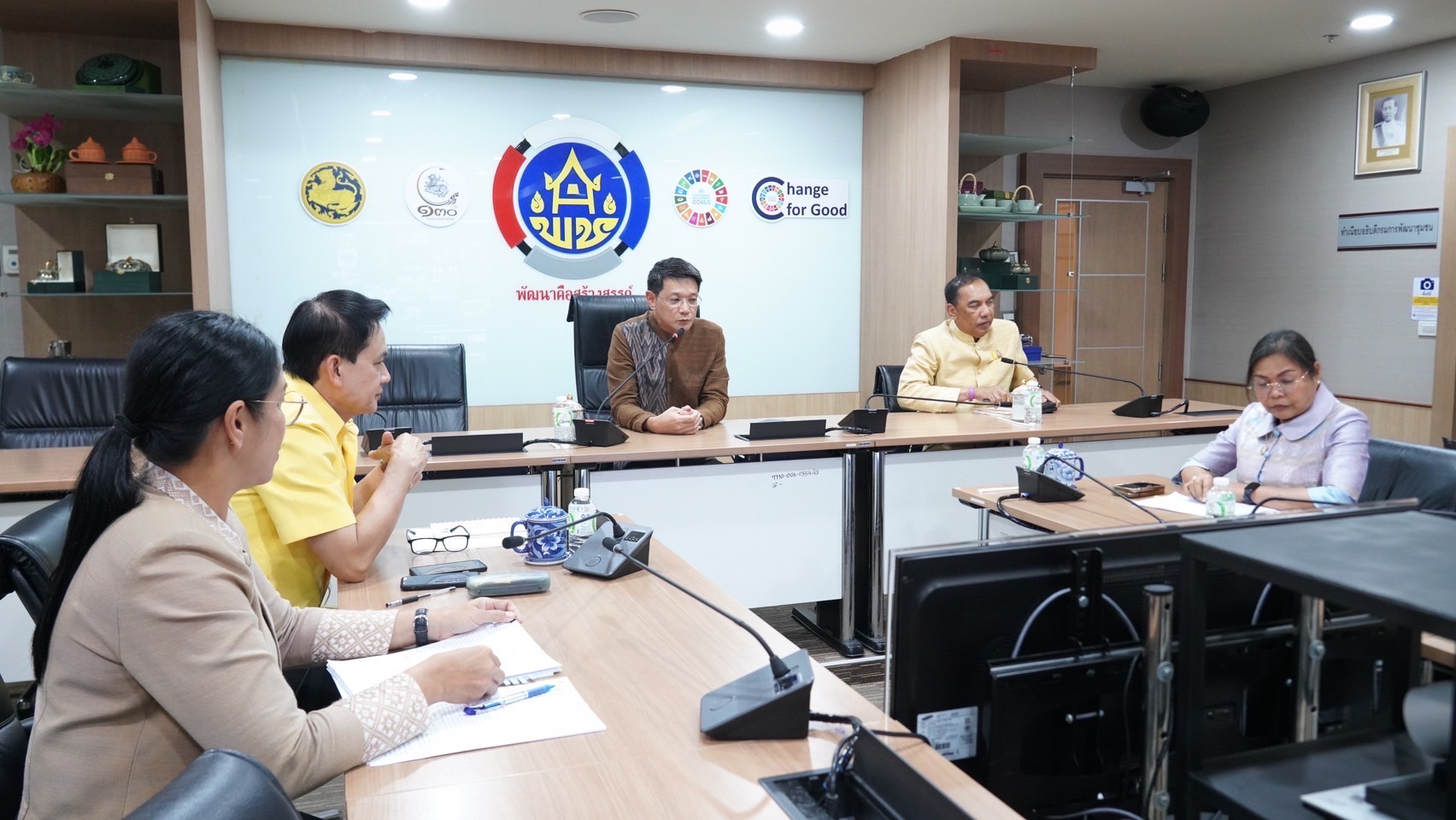 🌈พช.สุโขทัย ร่วมประชุมเตรียมความพร้อมจัดงาน OTOP Midyear 2024 ผ่านระบบ Zoom Cloud Meeting