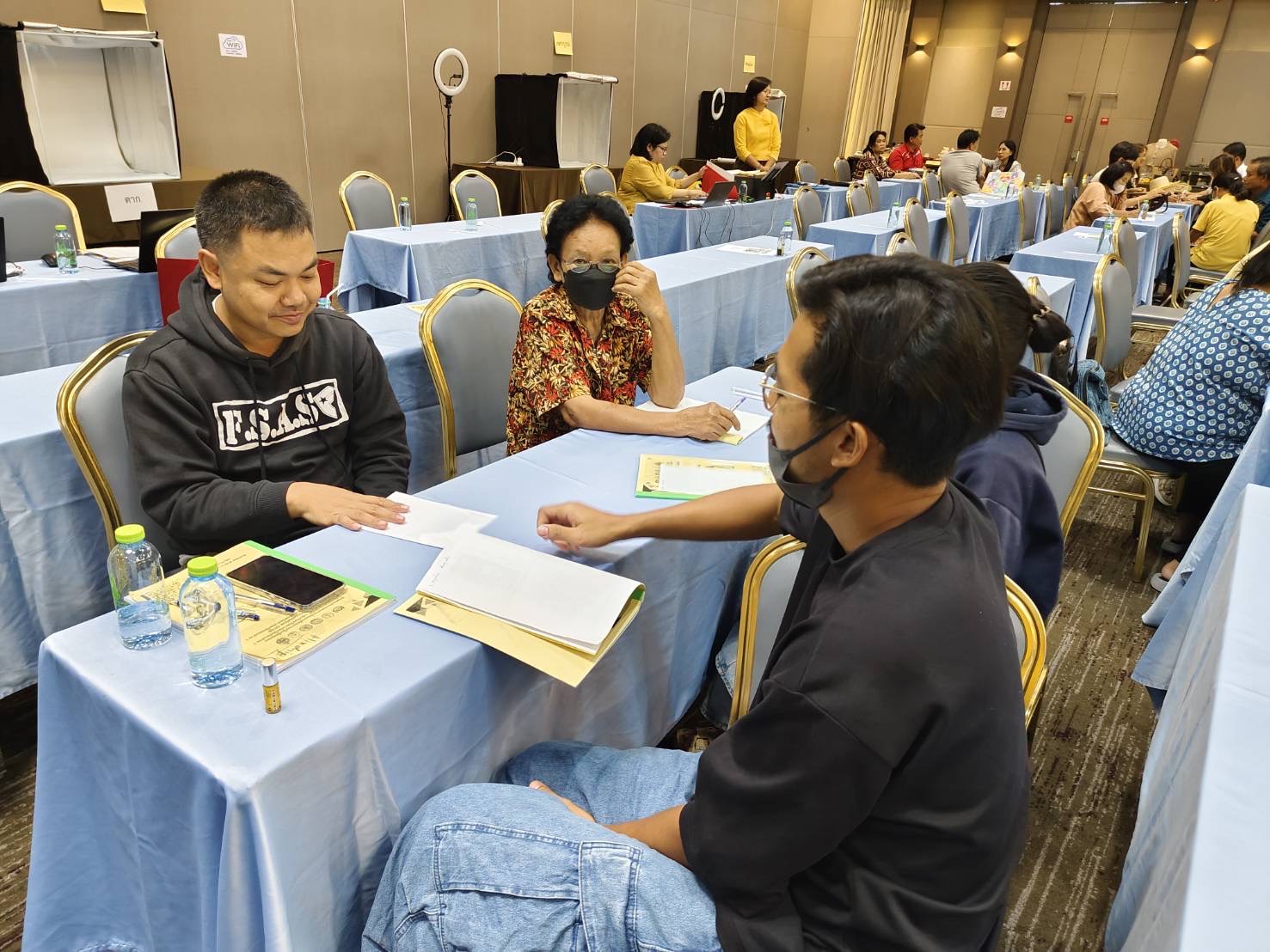 ร่วมโครงการส่งเสริมและพัฒนาการค้าการลงทุนทั้งภายในและระหว่างประเทศให้เป็นระบบ กิจกรรมหลัก พัฒนาผลิตภัณฑ์ OTOP และส่งเสริมการตลาดเชิงรุก กลุ่มจังหวัดภาคเหนือตอนล่าง1