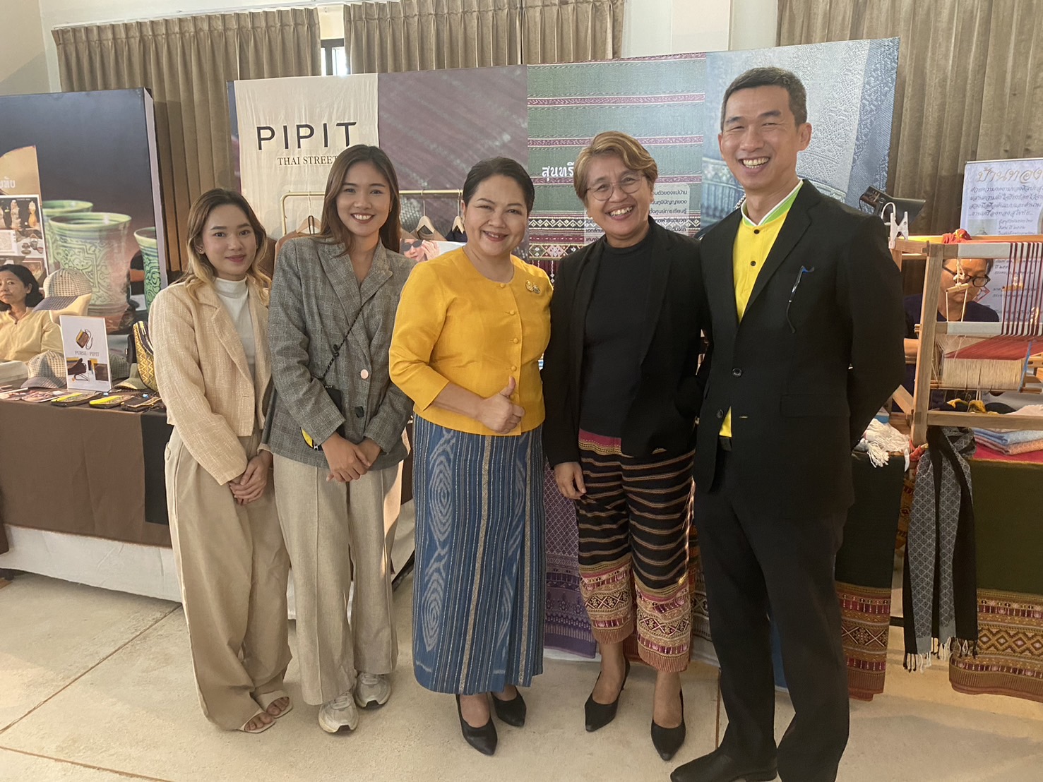 คณะนักศึกษาหลักสูตรการป้องกันราชอาณาจักรสำหรับผู้บริหารแห่งอนาคต (วปอ.บอ.) เดินทางดูกิจการและศึกษาภูมิประเทศที่จังหวัดสุโขทัย