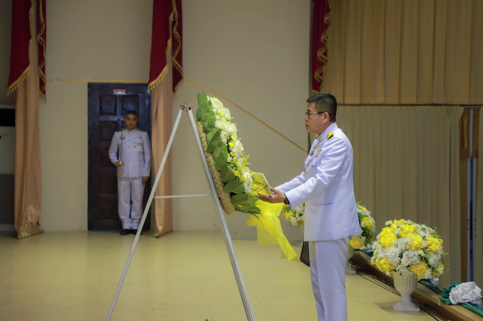 พช.สุโขทัย ร่วมงานรัฐพิธีวันที่ระลึกพระบาทสมเด็จพระปกเกล้าเจ้าอยู่หัว ประจำปี 2567