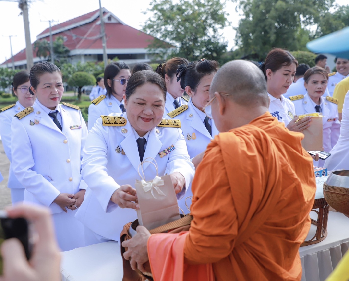 พช.สุโขทัย ร่วมงานรัฐพิธีวันที่ระลึกพระบาทสมเด็จพระปกเกล้าเจ้าอยู่หัว ประจำปี 2567