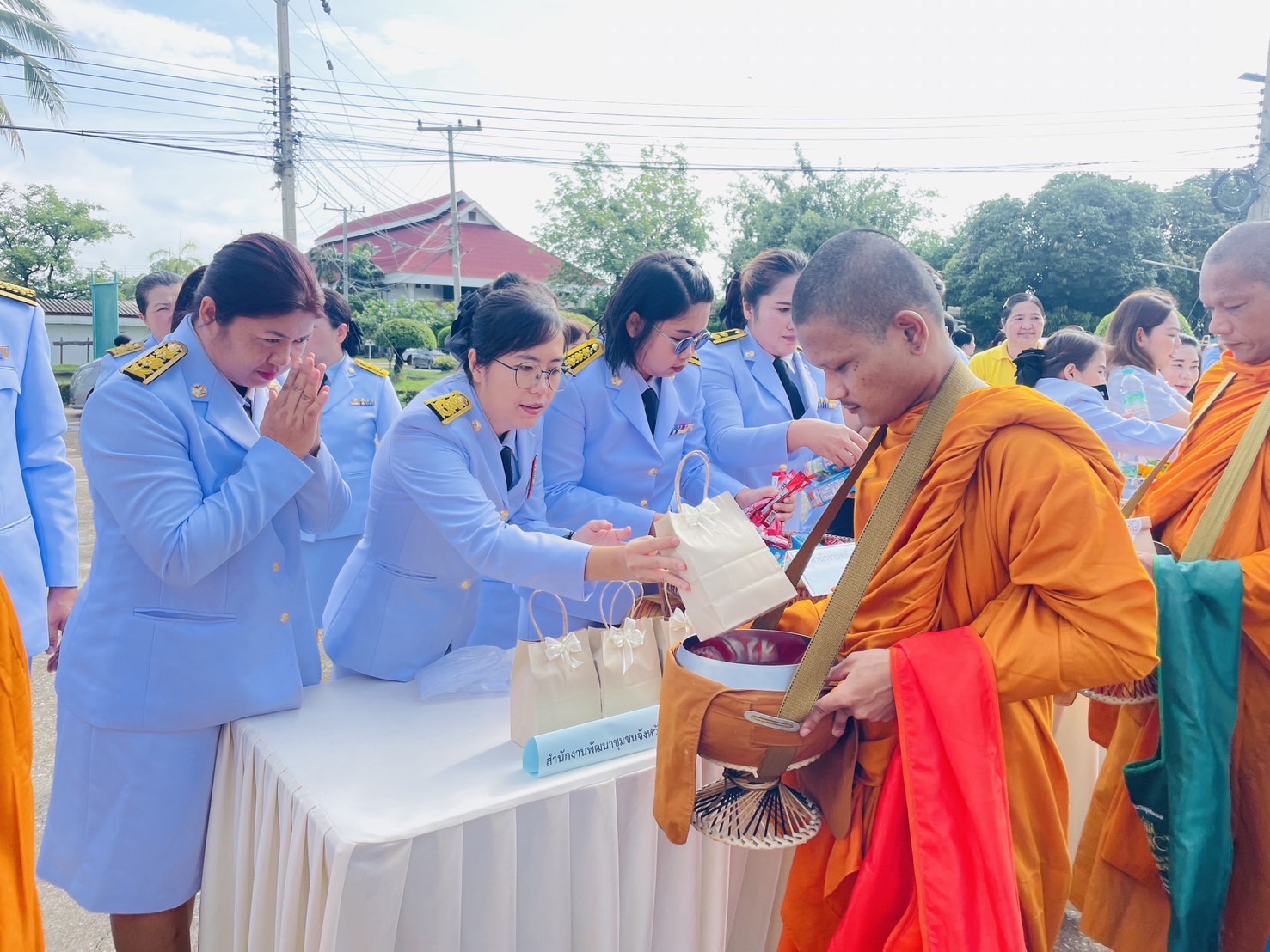 พช.สุโขทัย ร่วมงานรัฐพิธีวันที่ระลึกพระบาทสมเด็จพระปกเกล้าเจ้าอยู่หัว ประจำปี 2567