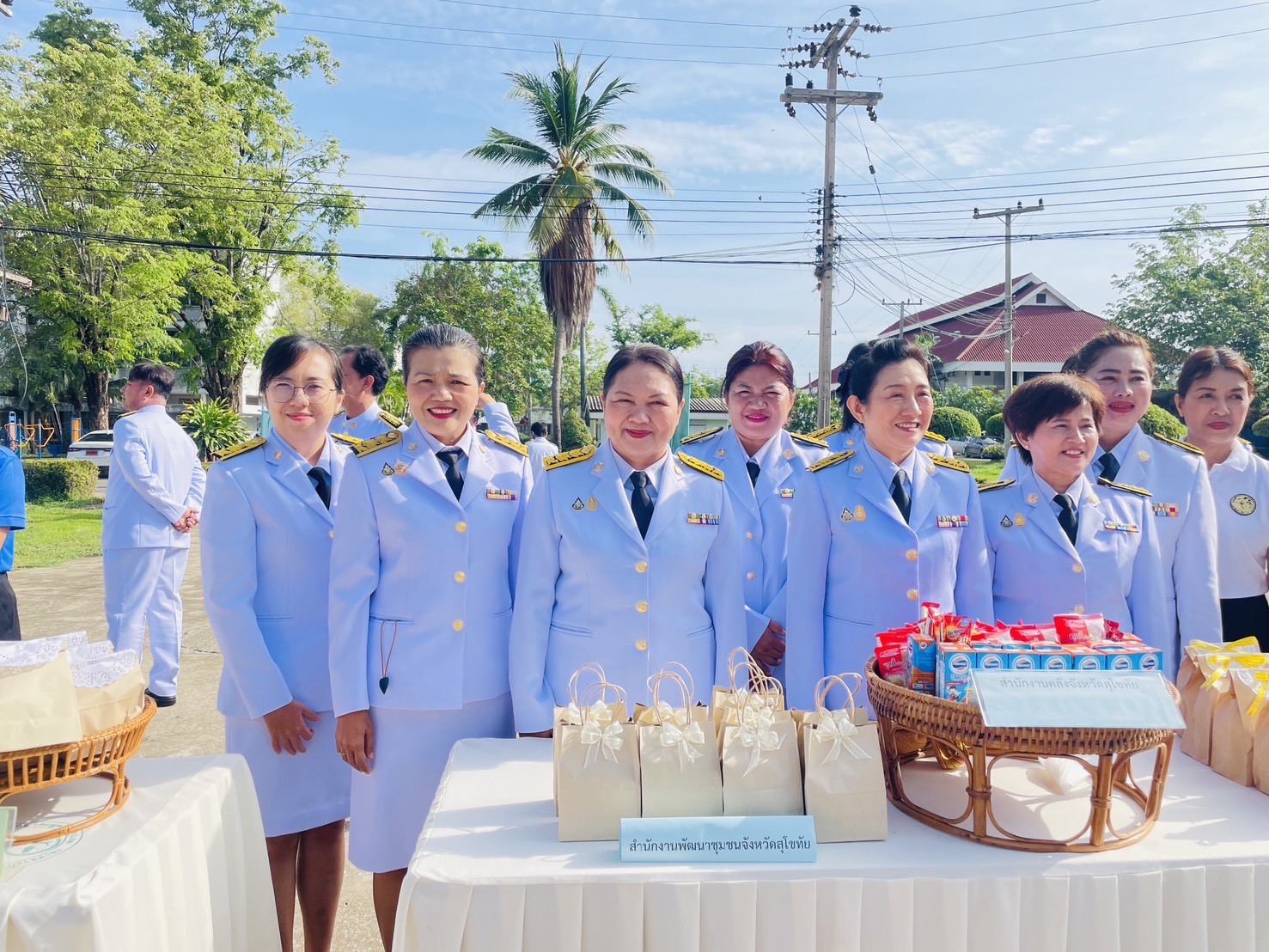พช.สุโขทัย ร่วมงานรัฐพิธีวันที่ระลึกพระบาทสมเด็จพระปกเกล้าเจ้าอยู่หัว ประจำปี 2567