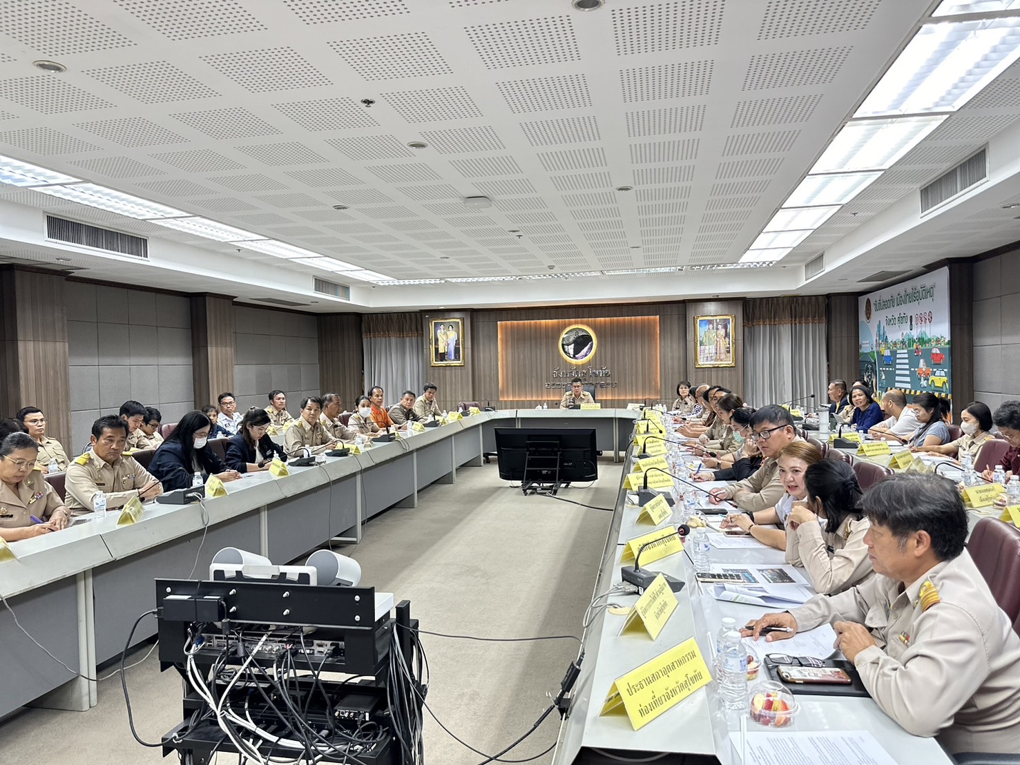 พช.สุโขทัย ร่วมประชุมเตรียมการจัดงานประเพณีลอยกระทง เผาเทียน เล่นไฟ จังหวัดสุโขทัย ประจำปี 2567