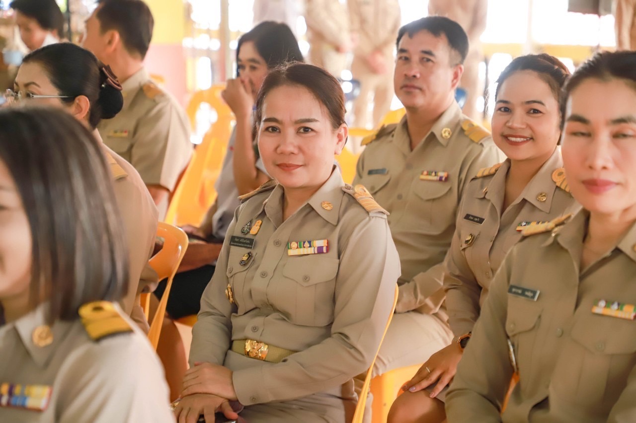 โครงการหน่วยบำบัดทุกข์ บำรุงสุข สร้างรอยยิ้มให้ประชาชนจังหวัดสุโขทัย
