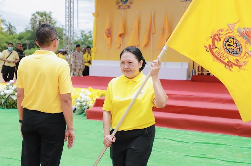 ช.สุโขทัย ร่วมพิธีรับมอบธงตราสัญลักษณ์ งานเฉลิมพระเกียรติพระบาทสมเด็จพระเจ้าอยู่หัว เนื่องในโอกาสพระราชพิธีมหามงคลเฉลิมพระชนมพรรษา 6 รอบ 28 กรกฎาคม 2567
