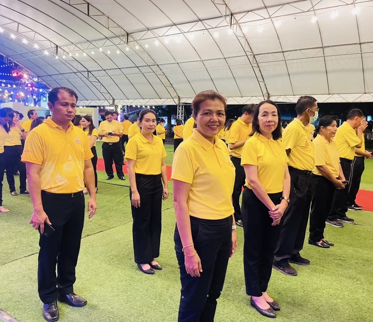 พช.สุโขทัย ร่วมพิธีประดิษฐานธงตราสัญลักษณ์ งานเฉลิมพระเกียรติพระบาทสมเด็จพระเจ้าอยู่หัว เนื่องในโอกาสพระราชพิธีมหามงคลเฉลิมพระชนมพรรษา 6 รอบ 28 กรกฎาคม 2567 เพื่อเฉลิมฉลอง ณ เวทีกลาง ศาลากลางจังหวัดสุโขทัย