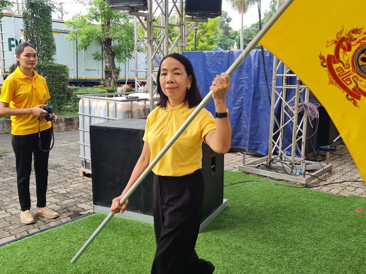 พช.สุโขทัย ร่วมพิธีส่งมอบธงตราสัญลักษณ์ฯ ให้กับจังหวัดกำแพงเพชร ในกิจกรรมเดิน วิ่ง ปั่น ธงตราสัญลักษณ์งานเฉลิมพระเกียรติ พระบาทสมเด็จพระเจ้าอยู่หัวฯ