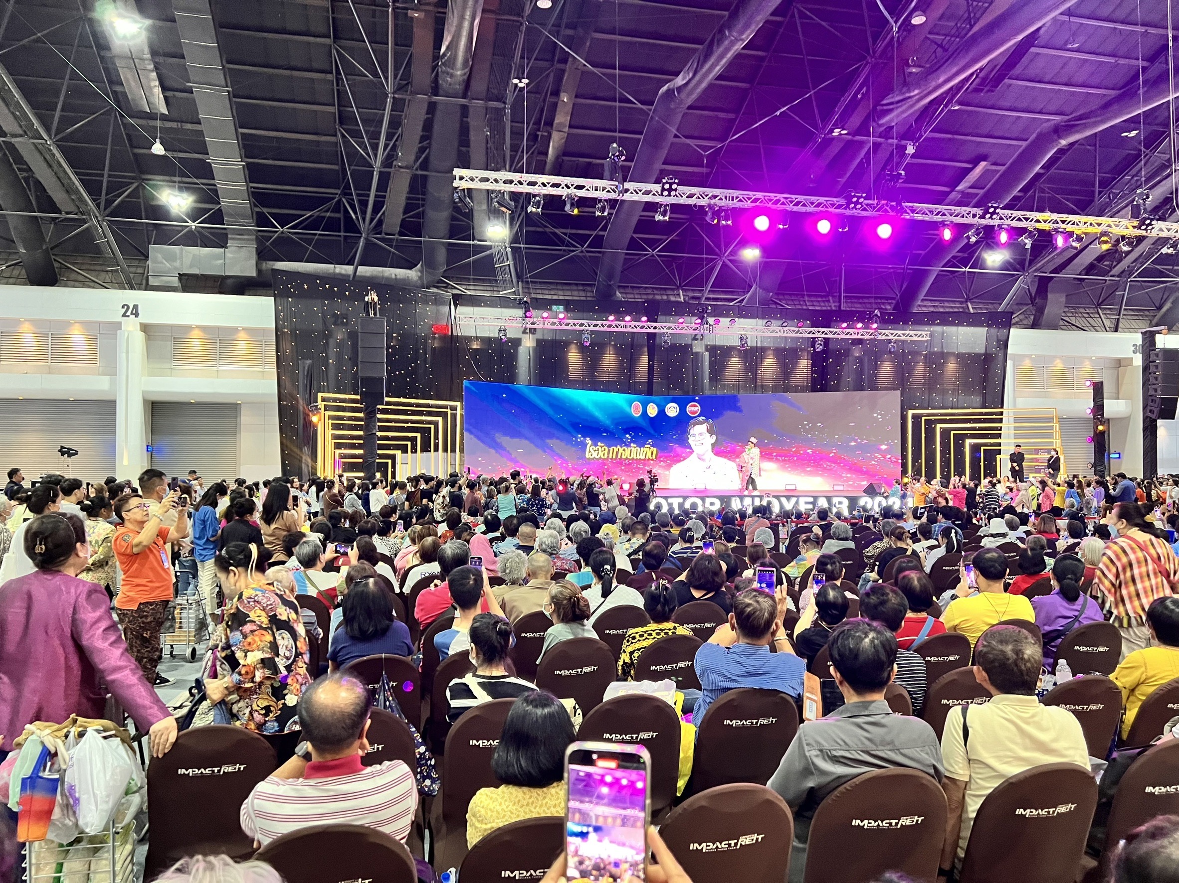 TOP สุโขทัย ยอดขาย 6 วัน ทะลุ (one)(nine)ล้านบาท👍🏼✨ภายในงาน “OTOP Midyear 2024 หลากหลายผลิตภัณฑ์ สีสันภูมิปัญญาไทย“