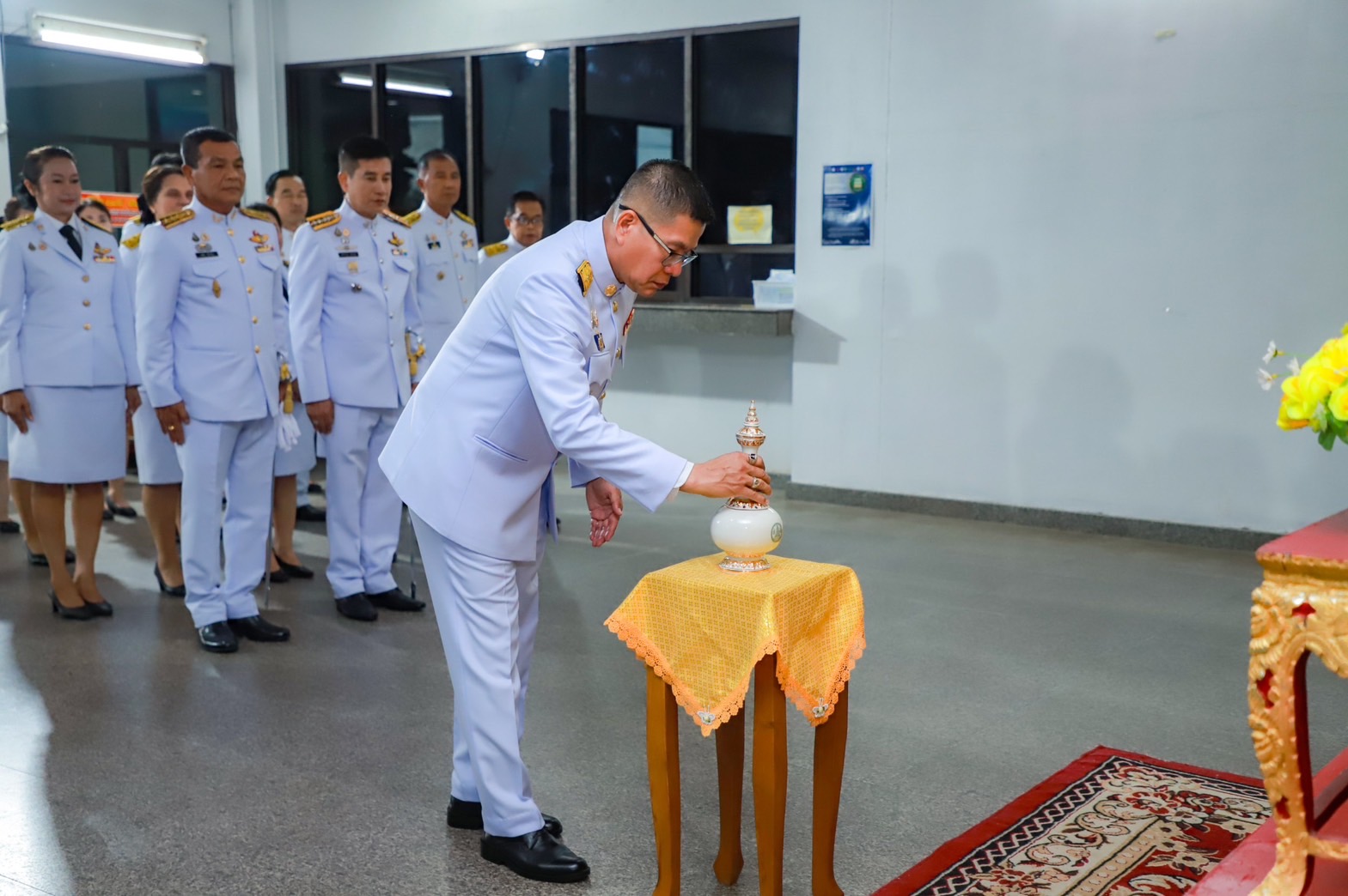 พช.สุโขทัย ร่วมพิธีเชิญน้ำพระพุทธมนต์ศักดิ์สิทธิ์ด้วยความเรียบร้อยและสมพระเกียรติ