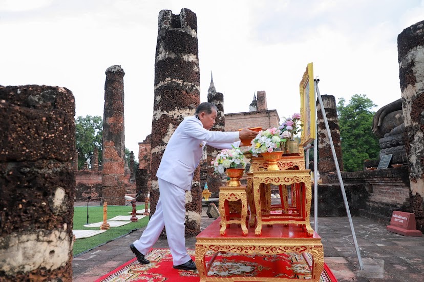พช.สุโขทัย ร่วมประกอบพิธีบรรพชาอุปสมบท ในโครงการบรรพชาอุปสมบท เฉลิมพระเกียรติพระบาทสมเด็จพระเจ้าอยู่หัว เนื่องในโอกาสพระราชพิธีมหามงคลเฉลิมพระชนมพรรษา 6 รอบ 28 กรกฎาคม 2567