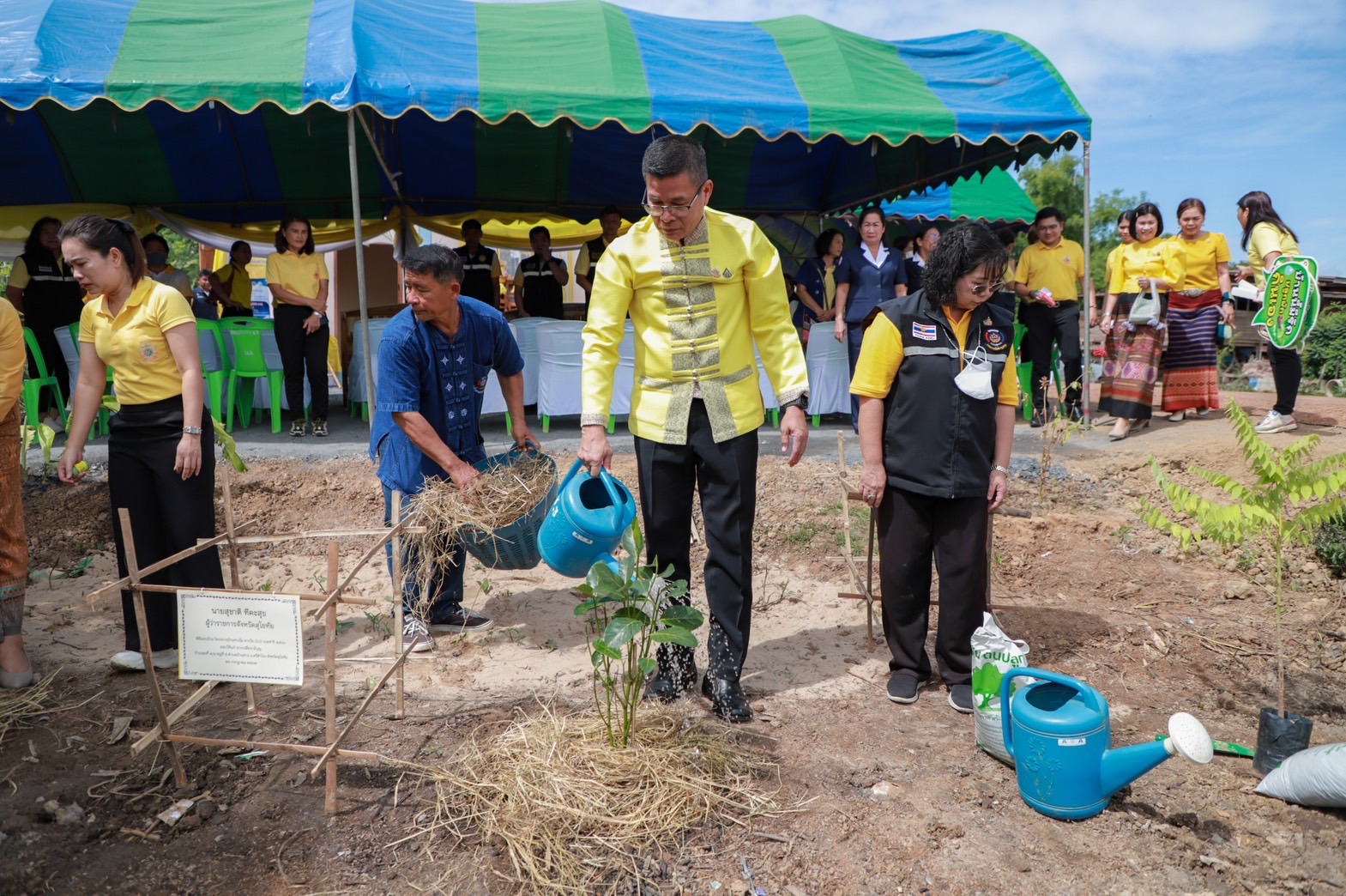 จังหวัดสุโขทัย ส่งมอบบ้านโครงการ “บ้านห่วงใยจากใจ GLO ประจำปี 2566” และสิ่งของจำเป็นแก่ครัวเรือนเป้าหมาย TPMAP