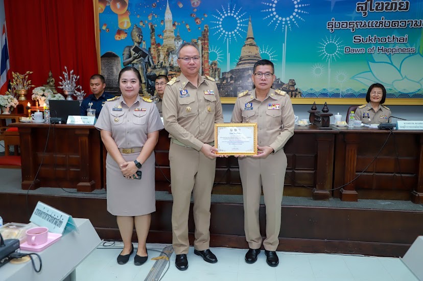 พช.สุโขทัย ร่วมประชุมคณะกรมการจังหวัดสุโขทัยฯ ประจำเดือนกรกฎาคม 2567 ครั้งที่ 7/2567