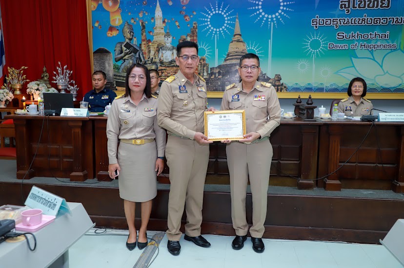 พช.สุโขทัย ร่วมประชุมคณะกรมการจังหวัดสุโขทัยฯ ประจำเดือนกรกฎาคม 2567 ครั้งที่ 7/2567