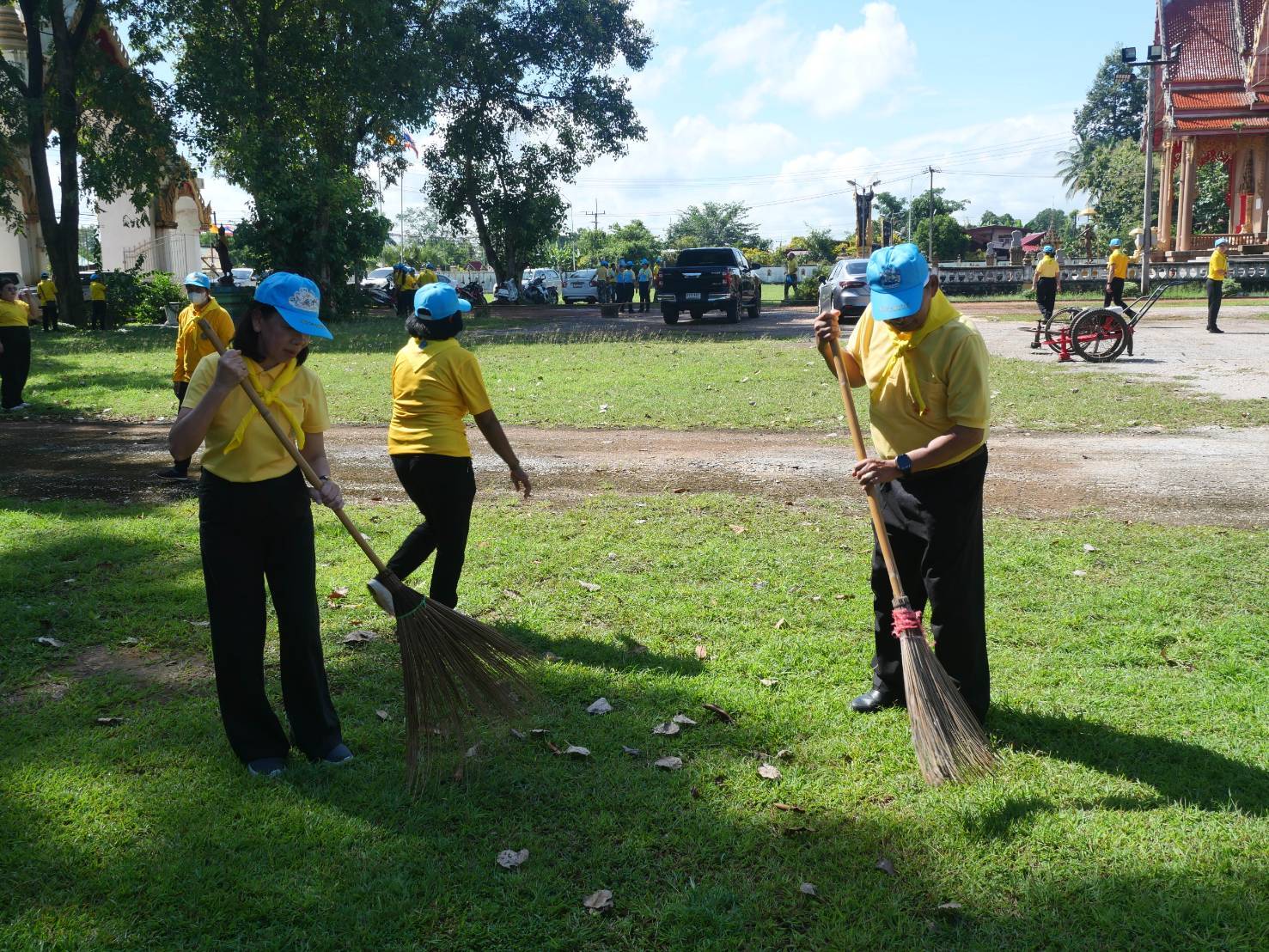 พช.สุโขทัยร่วมกิจกรรมจิตอาสาพัฒนาเนื่องในวันปิยมหาราช