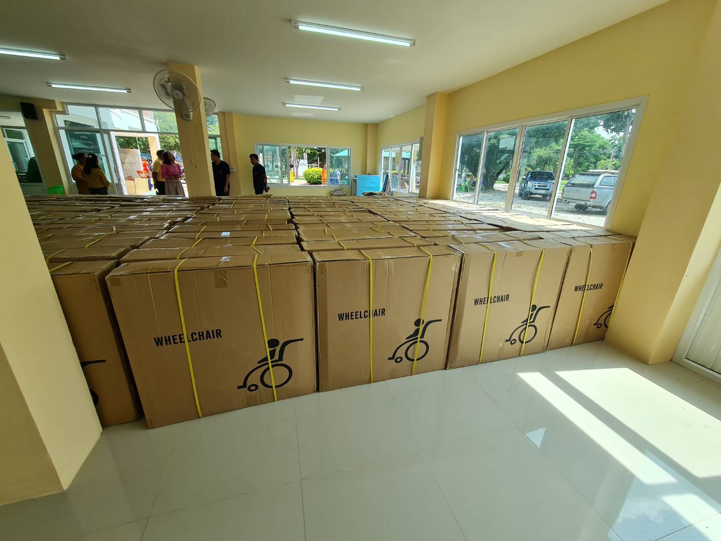 พช.สุโขทัย ลงพื้นที่เตรียมความพร้อมพิธีมอบรถเข็นผู้ป่วย ผู้สูงอายุ (วีลแชร์)