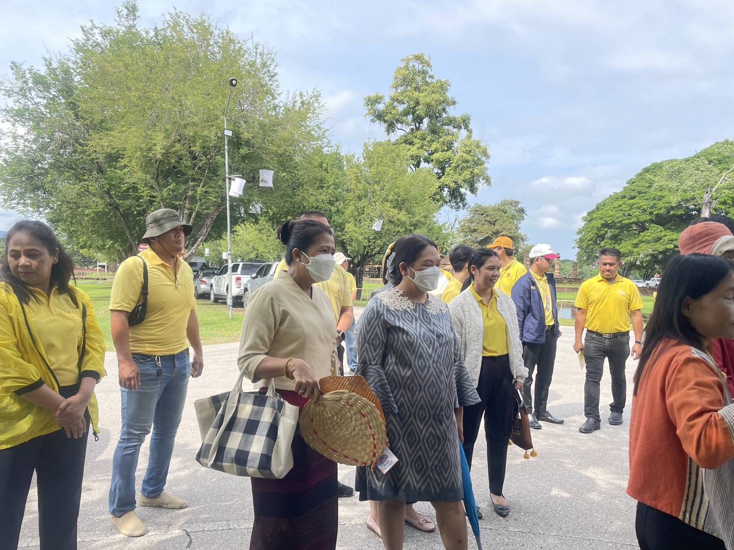 พช.สุโขทัยร่วมตรวจพื้นที่และติดตามผลการเตรียมความพร้อมการจัดงานประเพณีลอยกระทง เผาเที่ยน เล่นไฟ จังหวัดสุโขทัย ประจำปี 2567