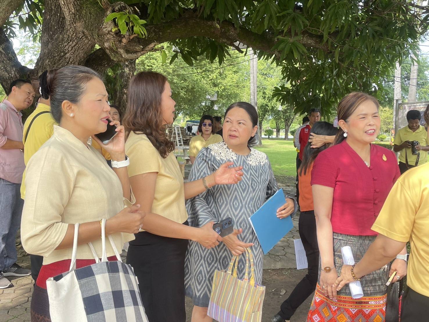 พช.สุโขทัยร่วมตรวจพื้นที่และติดตามผลการเตรียมความพร้อมการจัดงานประเพณีลอยกระทง เผาเที่ยน เล่นไฟ จังหวัดสุโขทัย ประจำปี 2567