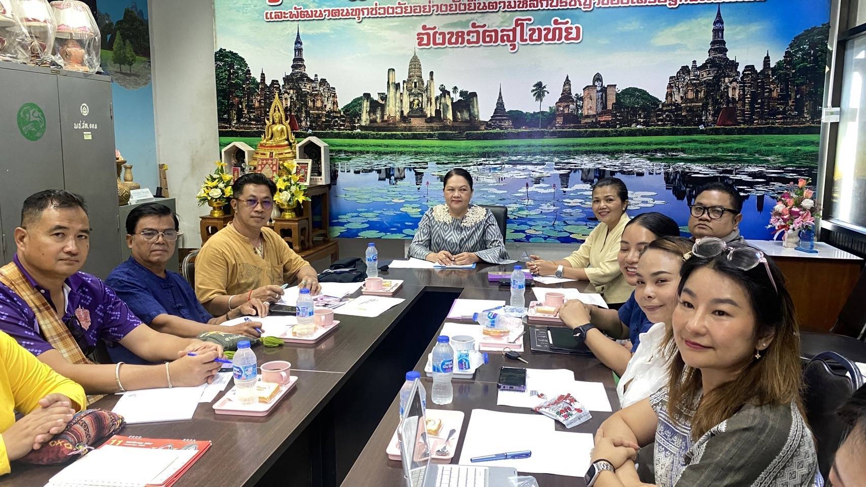 พช.สุโขทัยจัดประชุมผู้ผลิต ผู้ประกอบการ OTOP จังหวัดสุโขทัย