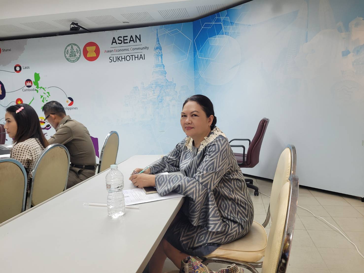 พช.สุโขทัยร่วมประชุมคณะทำงานเฝ้าระวังปัญหายาเสพติดจังหวัดสุโขทัย (โต๊ะข่าว)